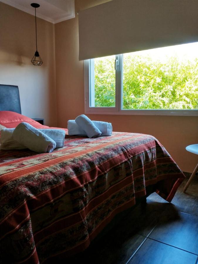 エル・カラファテ La Colmena Apartsアパートホテル エクステリア 写真