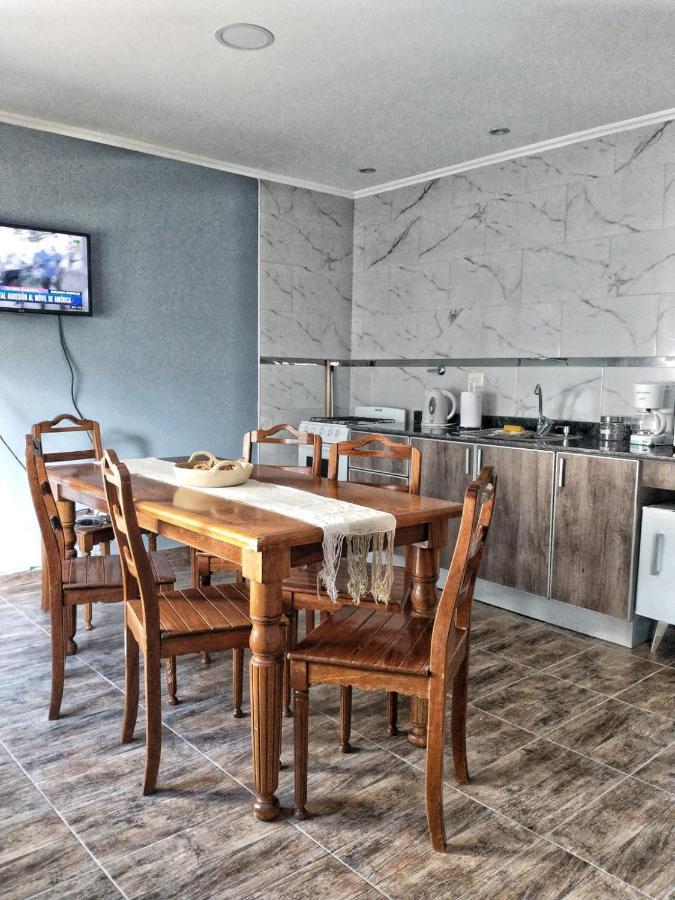 エル・カラファテ La Colmena Apartsアパートホテル エクステリア 写真
