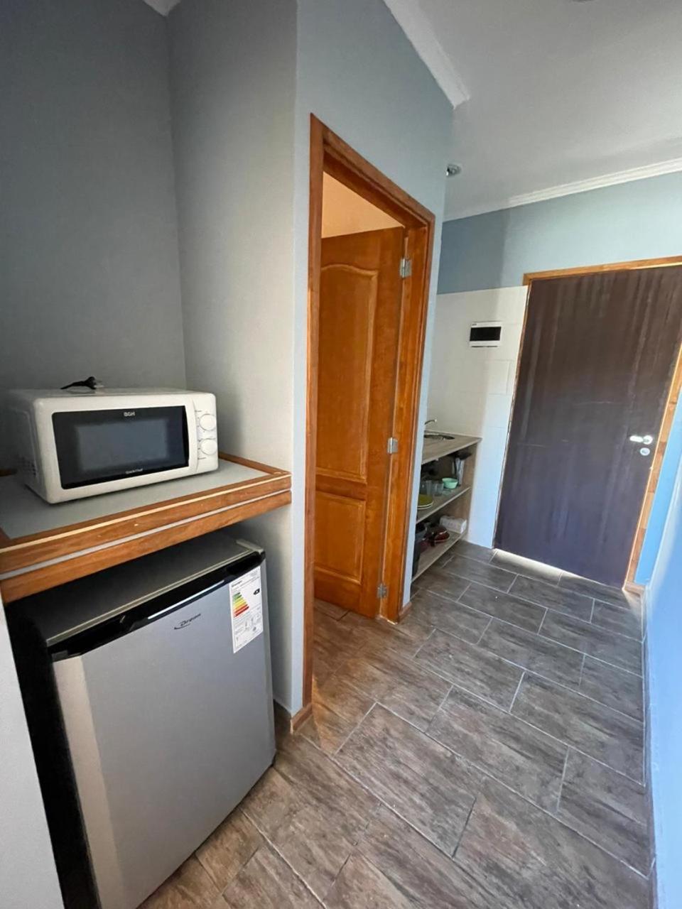 エル・カラファテ La Colmena Apartsアパートホテル エクステリア 写真