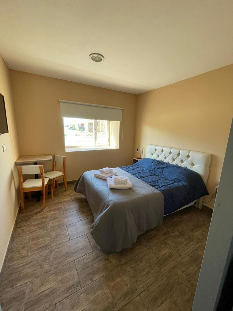 エル・カラファテ La Colmena Apartsアパートホテル エクステリア 写真