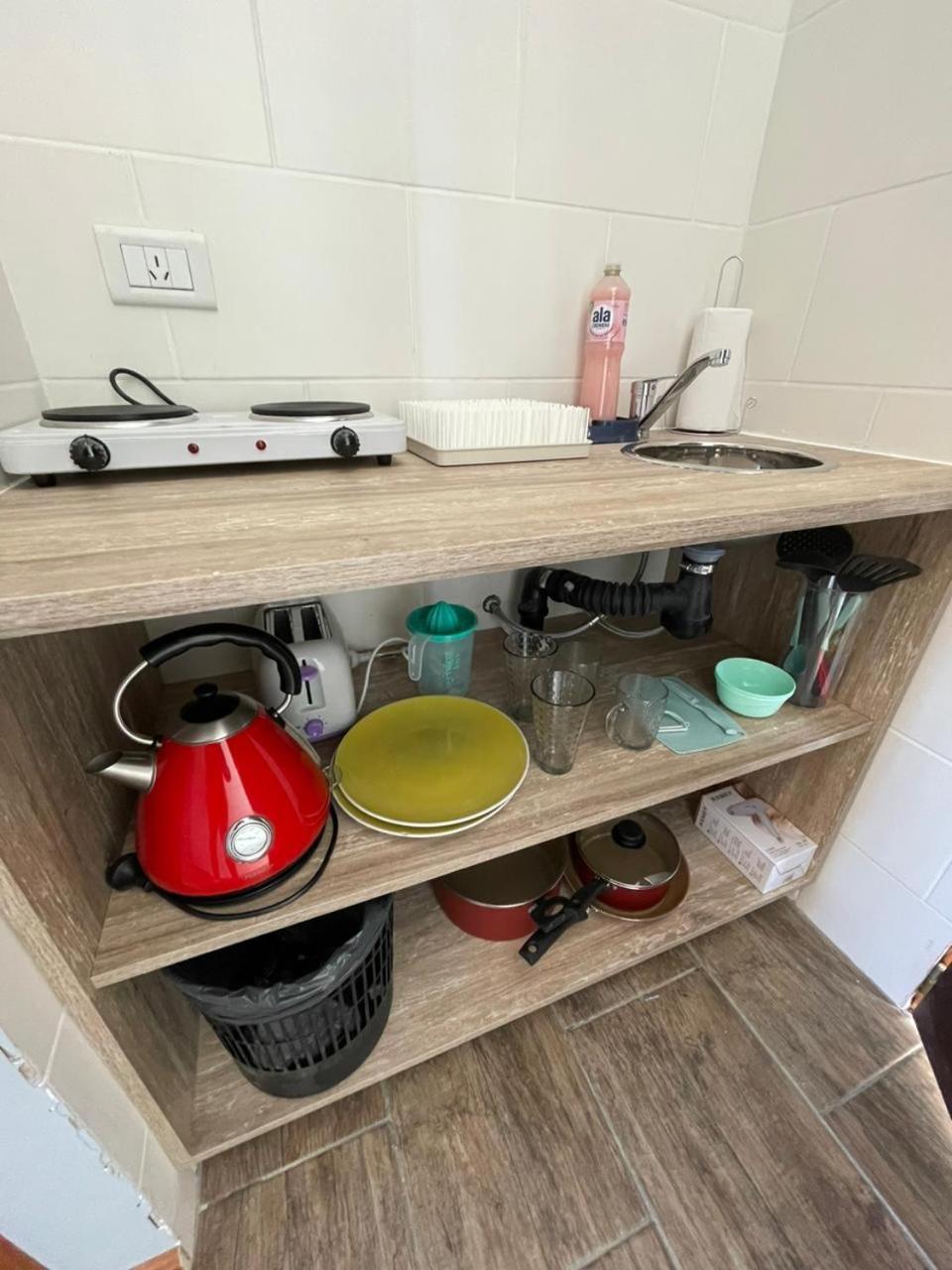 エル・カラファテ La Colmena Apartsアパートホテル エクステリア 写真