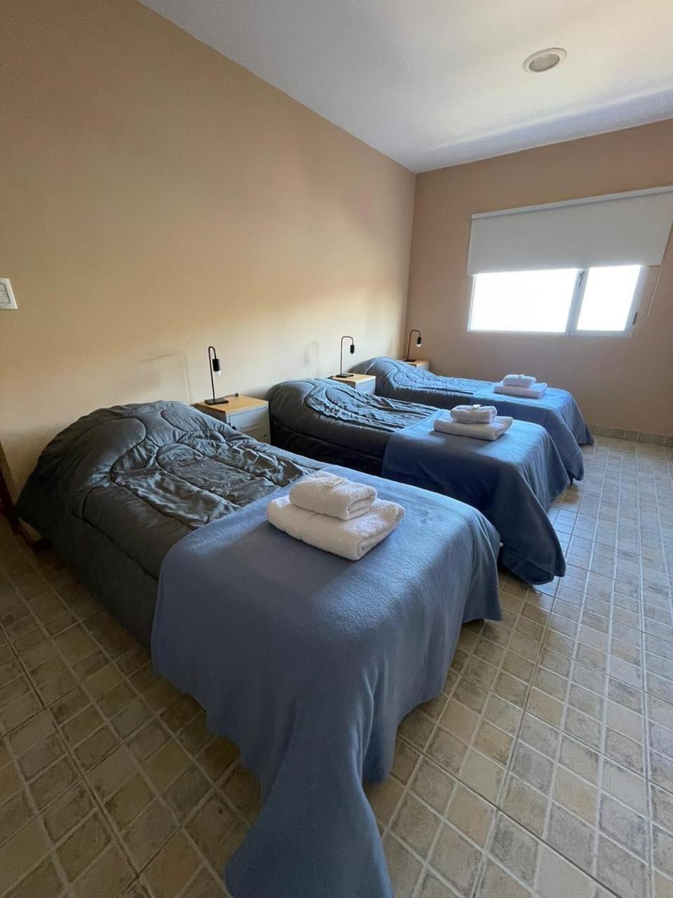 エル・カラファテ La Colmena Apartsアパートホテル エクステリア 写真