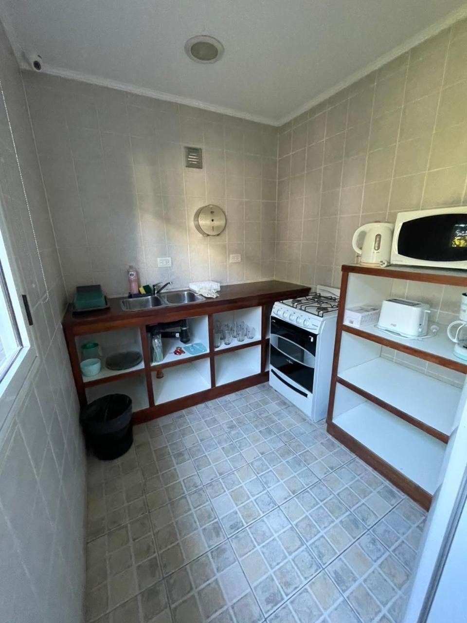エル・カラファテ La Colmena Apartsアパートホテル エクステリア 写真
