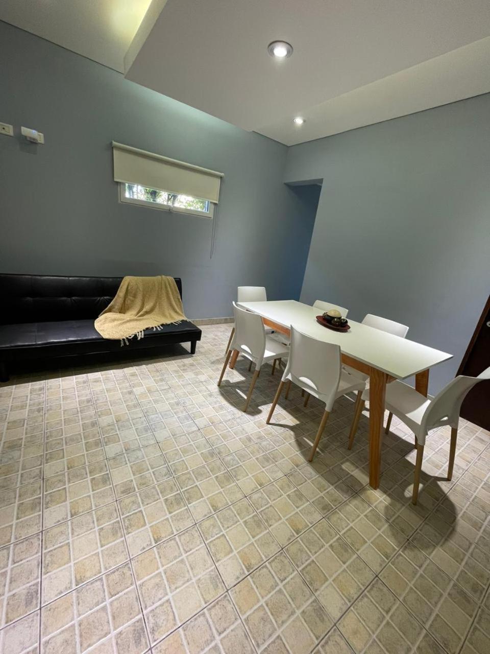 エル・カラファテ La Colmena Apartsアパートホテル エクステリア 写真