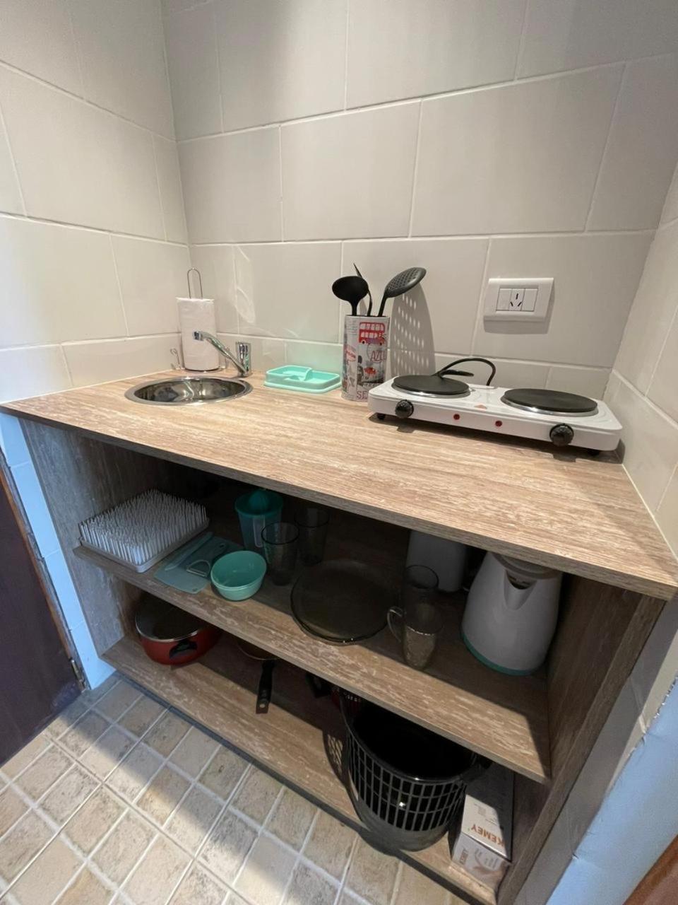 エル・カラファテ La Colmena Apartsアパートホテル エクステリア 写真